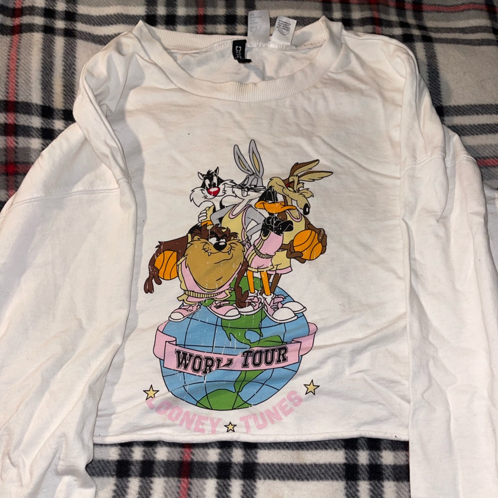 Looney tunes cropped long sleeve
